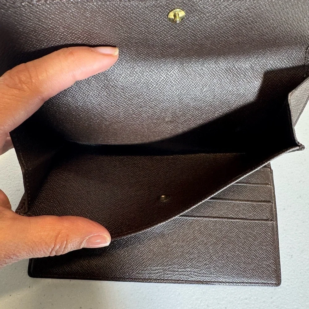 AUTHENTIC Louis Vuitton Damier Ebene Wallet